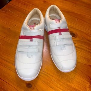 Donald J Pliner Sport-I-Que walking shoes